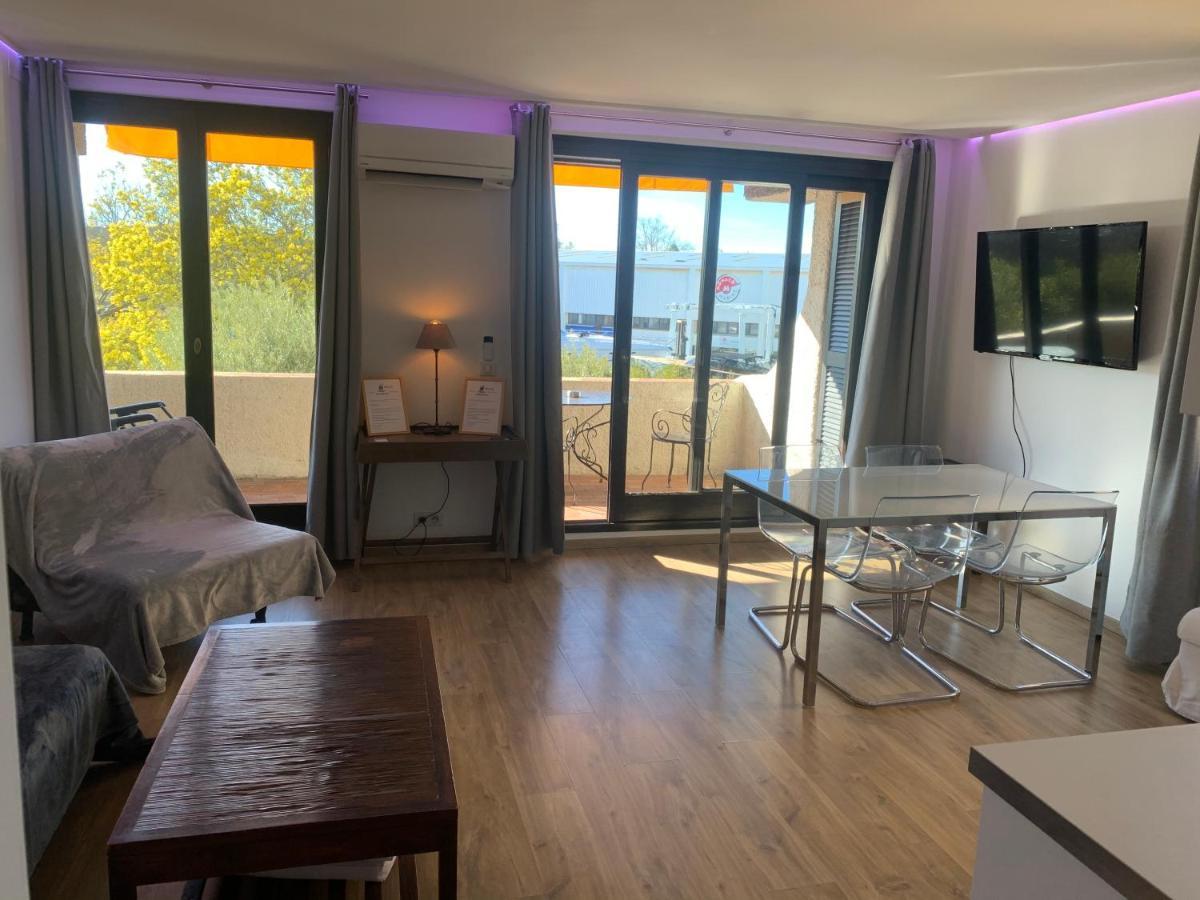 Marines Appartement Cogolin Extérieur photo